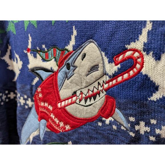Shark Candy Cane Presents Ugly Christmas Sweater Holiday 33 Degrees Size M - Picture 2 of 9